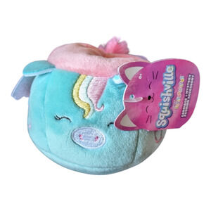 Squishville Unicorn by Squishmallow Carriage & Mystery Fashion Accessory